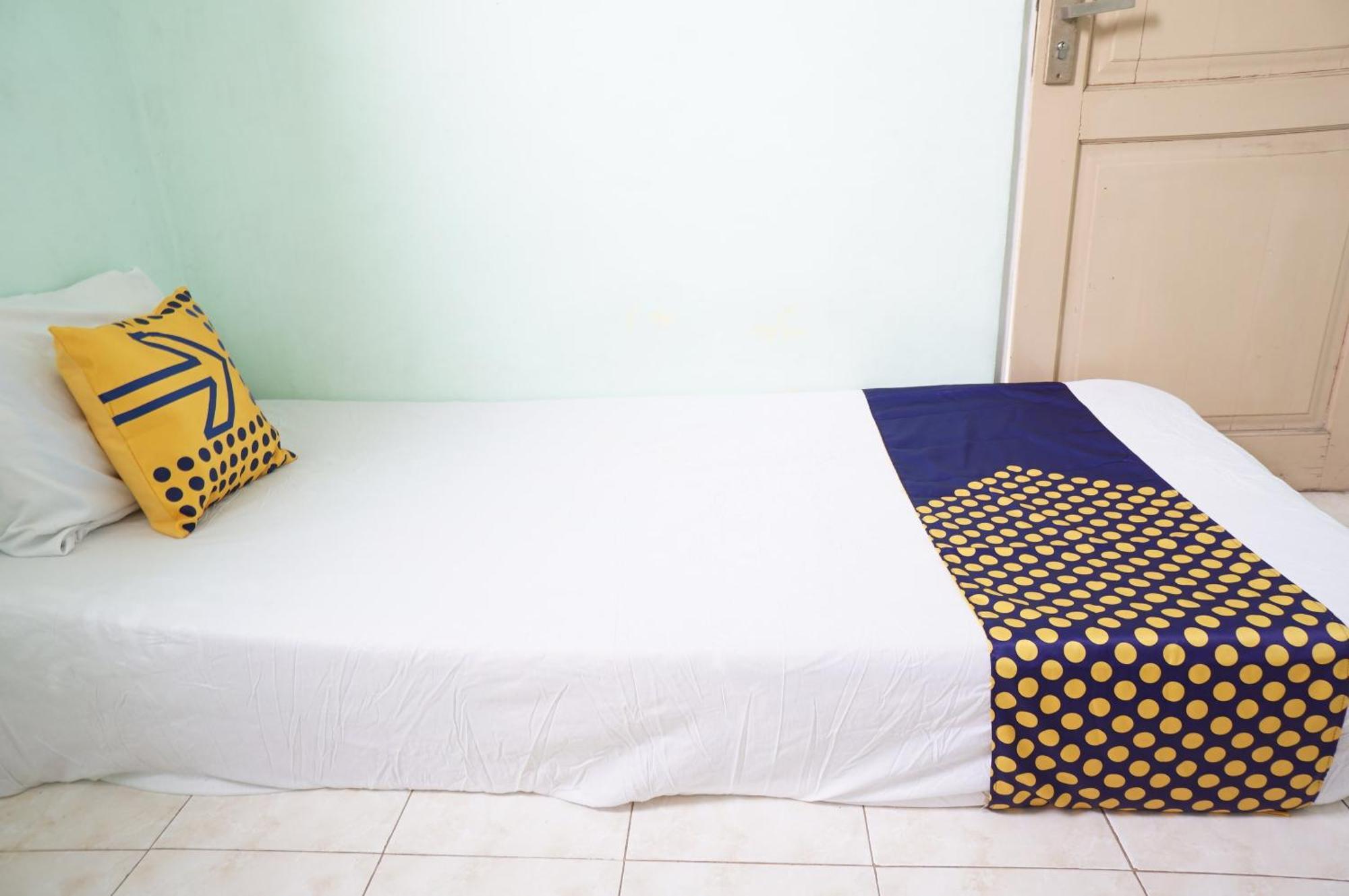 Spot On 93611 Kost Pak Suyatno Syariah 2 Hotel Ponorogo Exterior foto