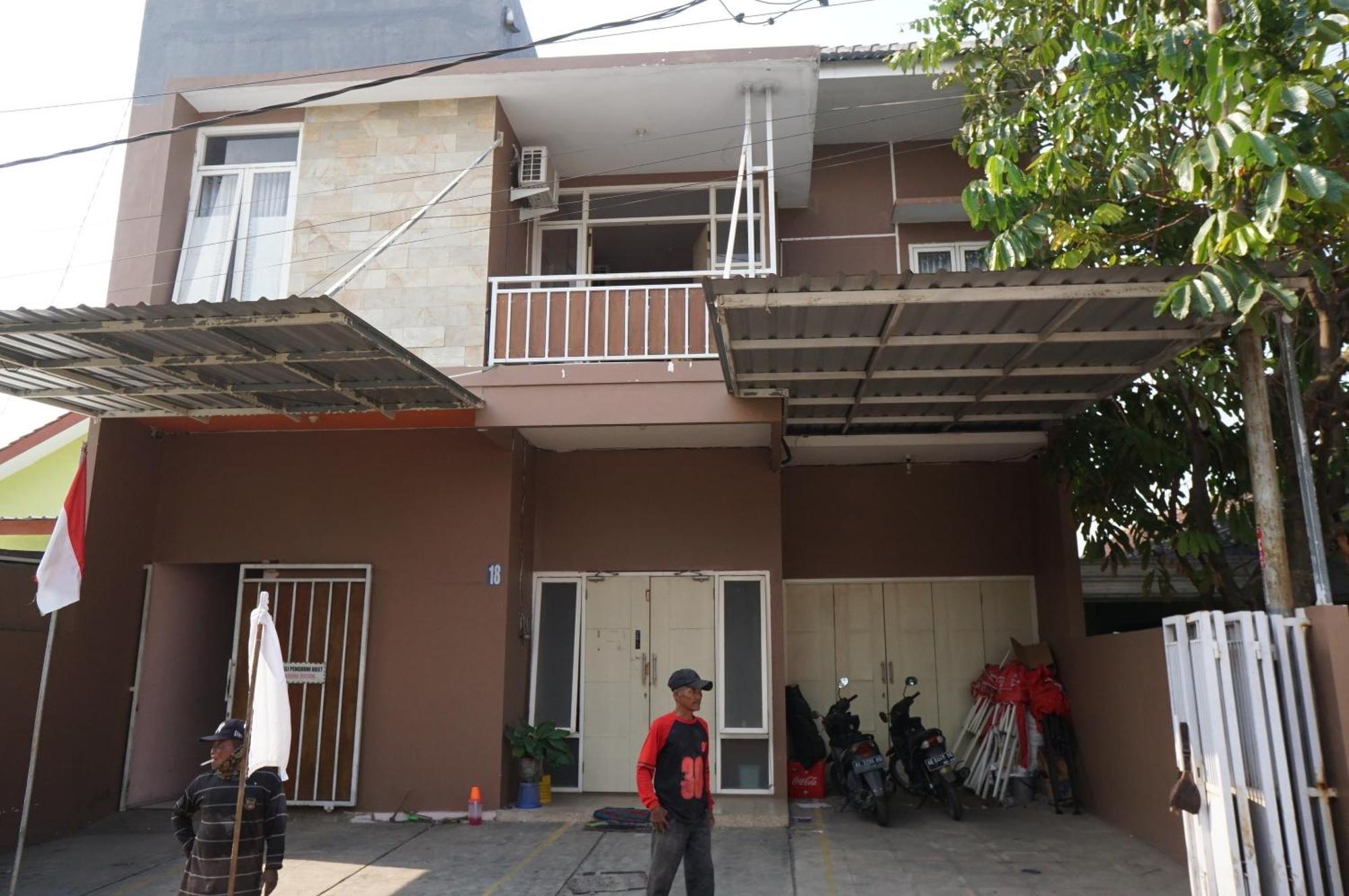 Spot On 93611 Kost Pak Suyatno Syariah 2 Hotel Ponorogo Exterior foto